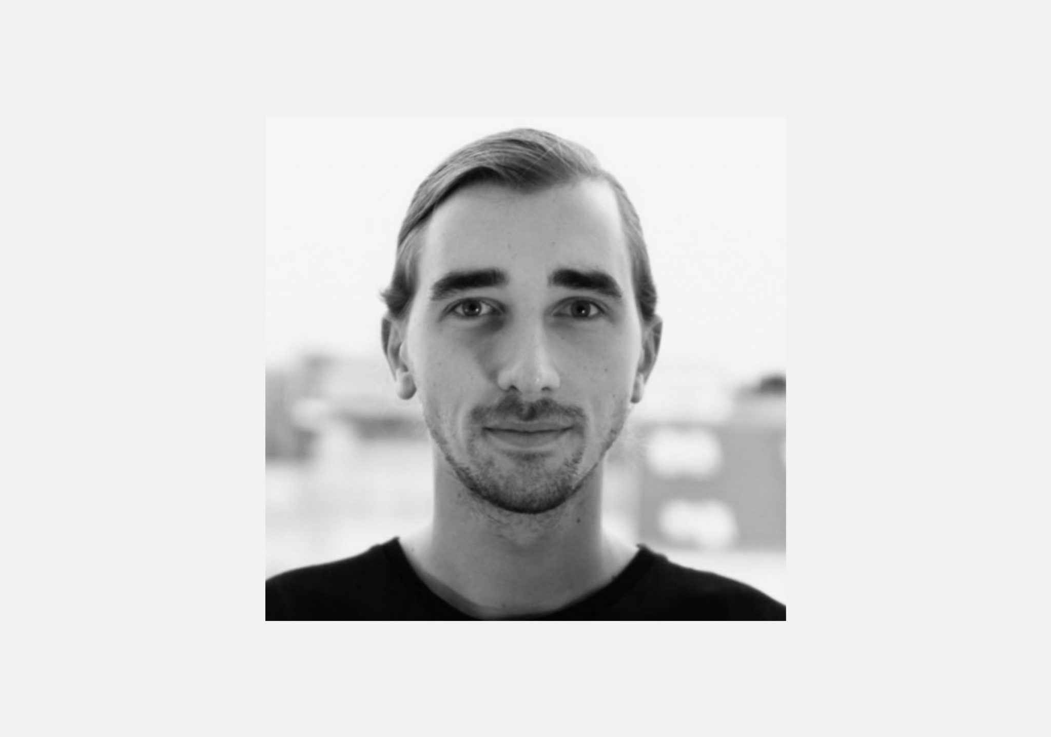 Portraitbild Tobias Bauer